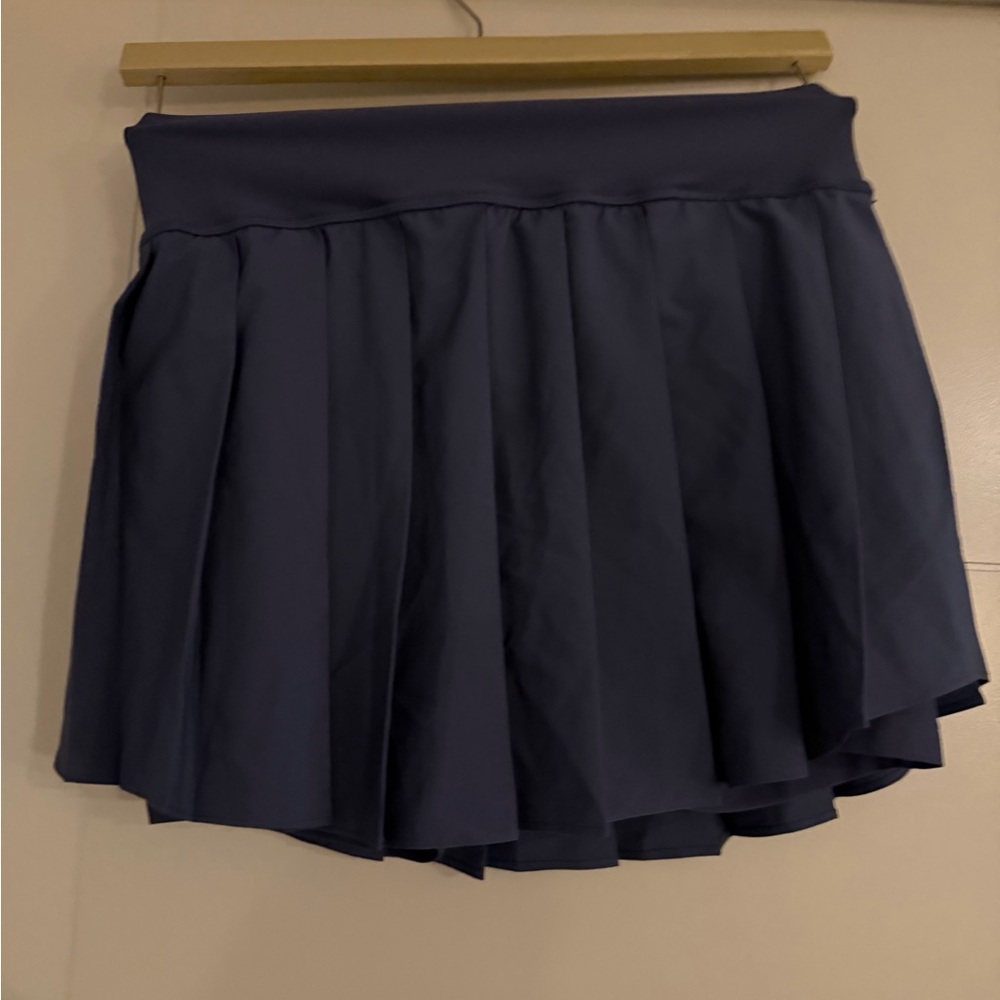 Old Navy Blue Pleated Skort